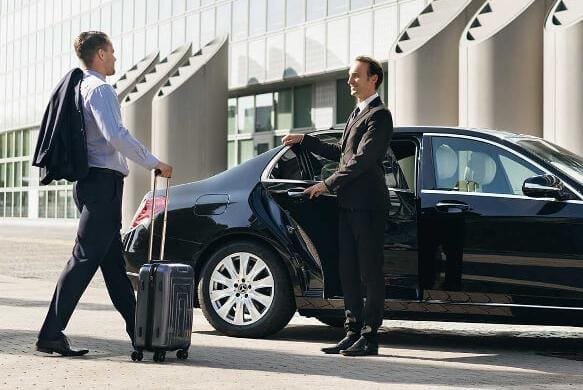 What is Chauffeur Service? Elevating Your Travel Experience